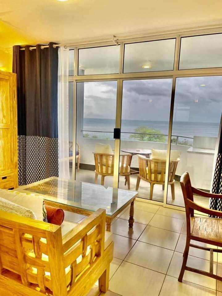 Beau Vallon Studios - Apartments Vacation Rentals Victoria Eksteriør billede
